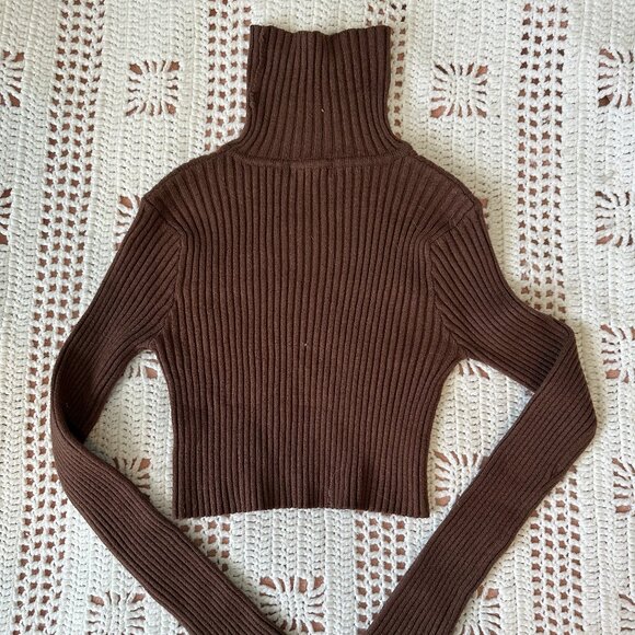 Cropped Turtleneck Ribbed Sweater - Size Large - Picture 5 of 5